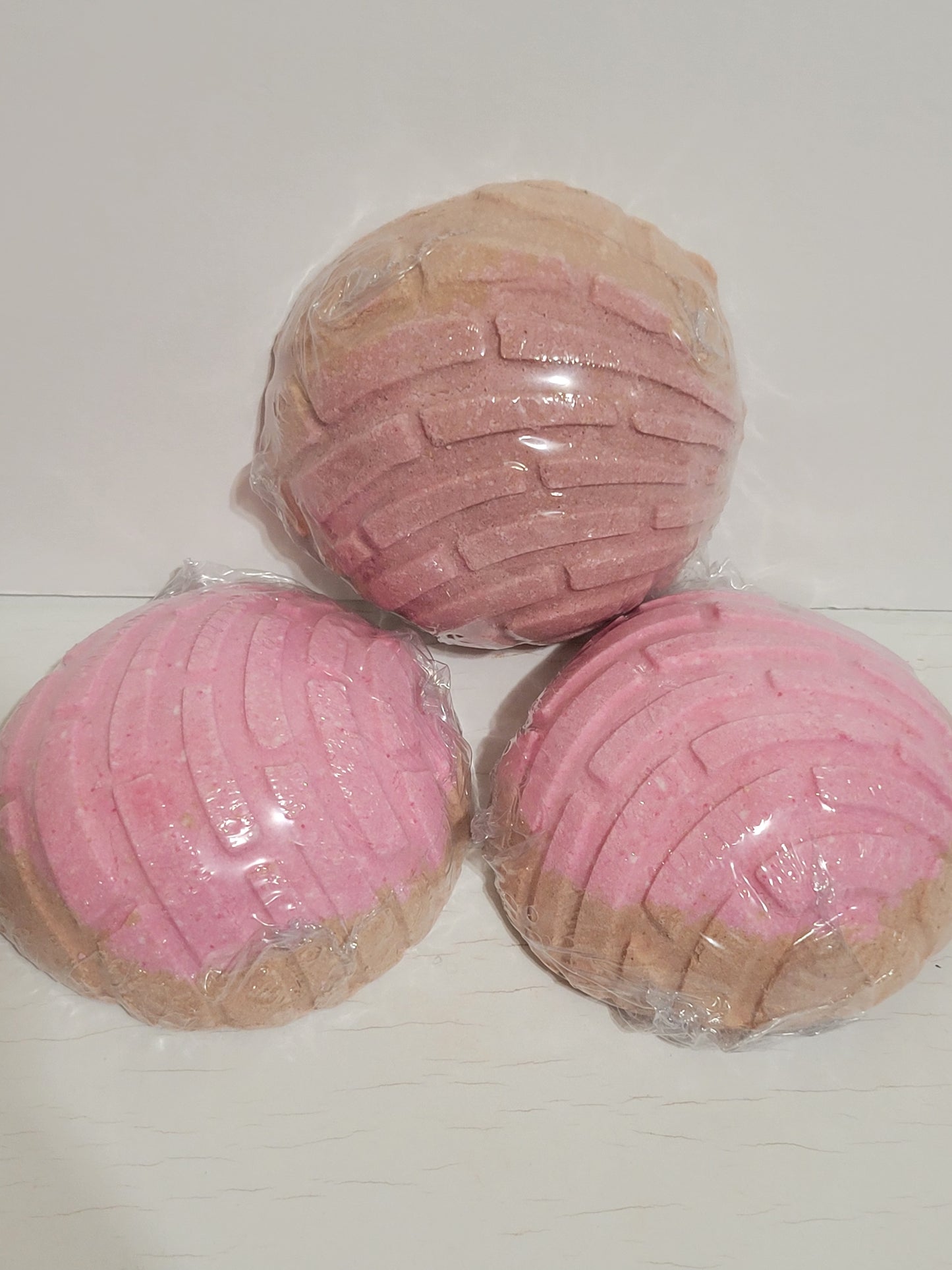 Concha Bath bomb